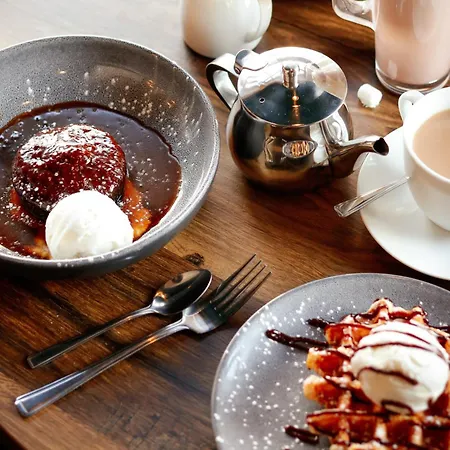 Court Hotel Buttermere